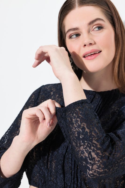 Stretch Lace 3/4 Sleeve Dirndl Blouse