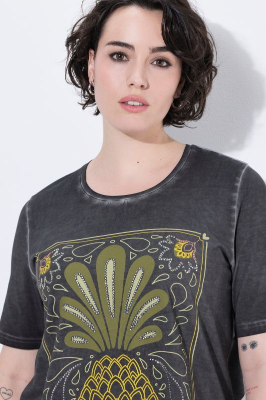 Paisley Pineapple Short Sleeve Graphic Tee