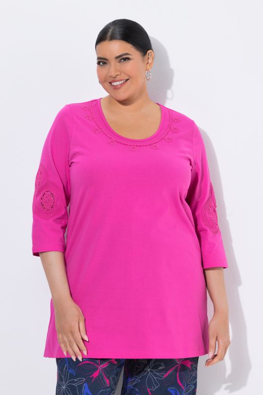 Embroidered 3/4 Sleeve Knit Tunic