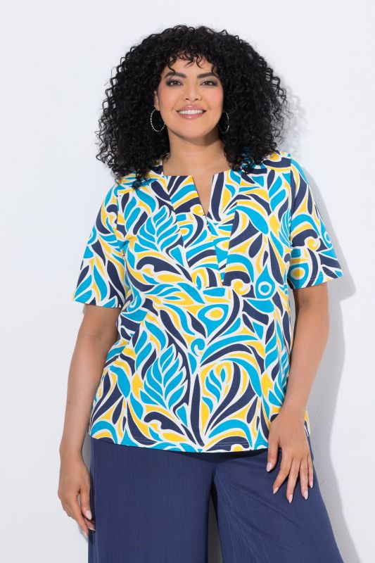 Swirling Leaf Split Neck Tee
