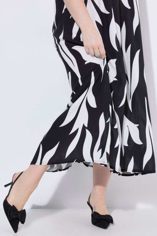High-Neck Leaf Print Sleeveless Dress