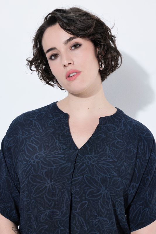 Tonal Floral Split Neck Blouse