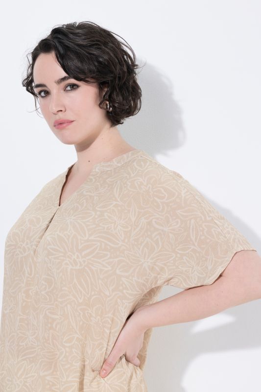 Tonal Floral Split Neck Blouse