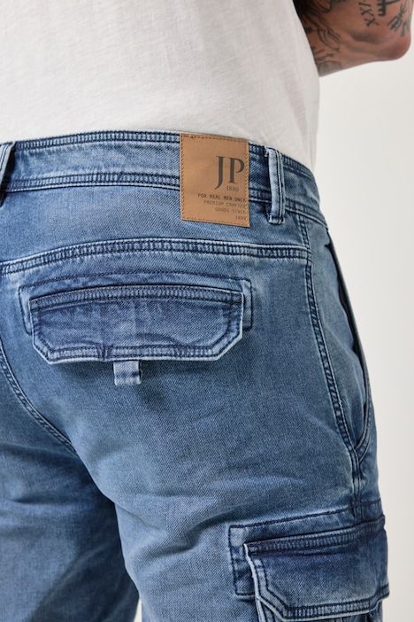 FLEXNAMIC® denim cargo Bermuda shorts