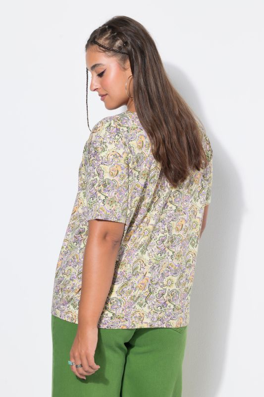 Pastel Paisley Short Sleeve Tee