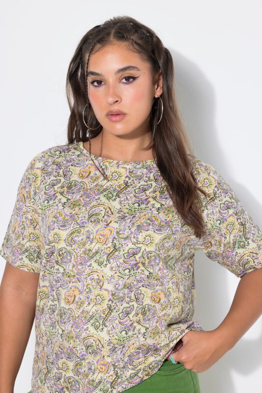 Pastel Paisley Short Sleeve Tee
