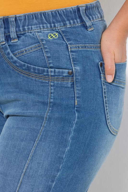Wide Leg Comfort Waist Jeans