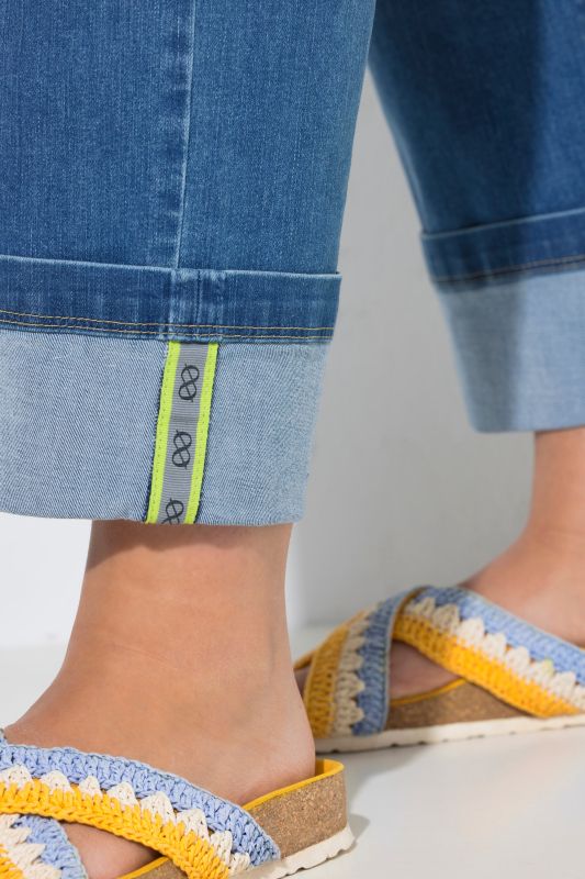 Wide Leg Comfort Waist Jeans