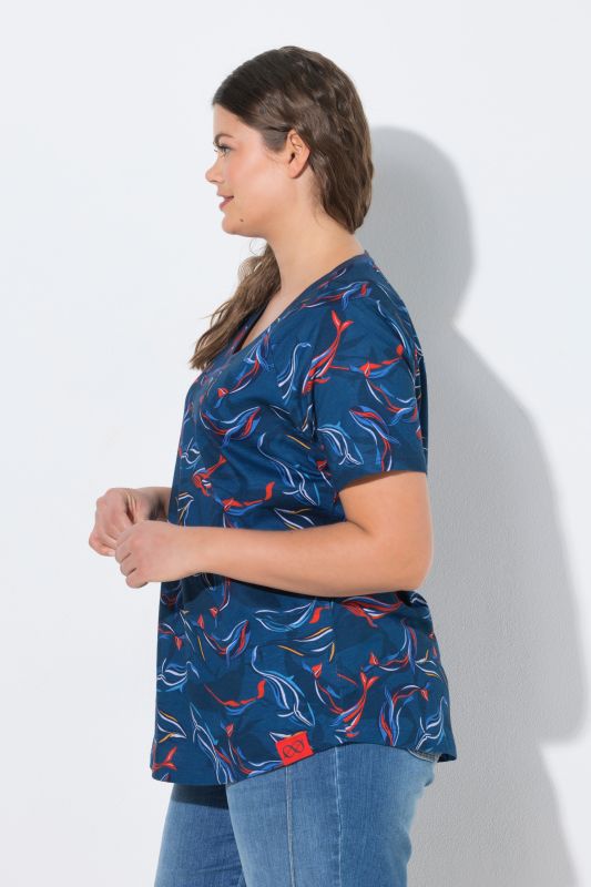 Whale Print V-Neck Tee