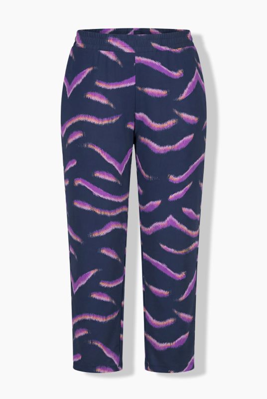 Mountain Majesty Cropped Elastic Waist Pants