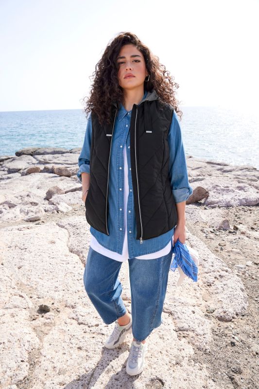 HYPRAR Crinkle Quilted Water-Repellent Vest