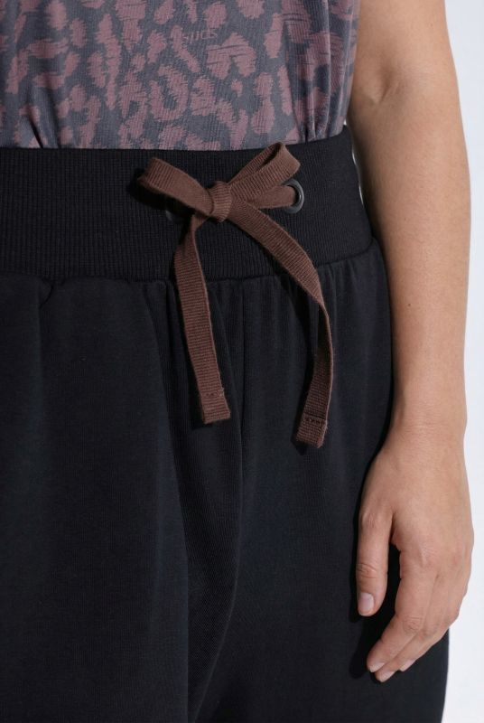 Two-Tone Side Stripe Elastic Waist Joggers