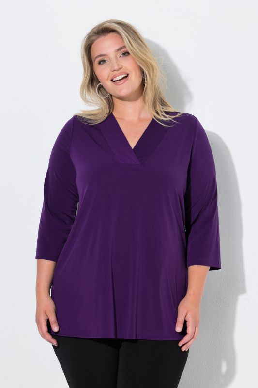Matte Jersey V-Neck Swing Vented Three Quarter Sleeve Tunic