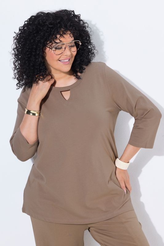 Keyhole Neckline 3/4 Sleeve MV Tee