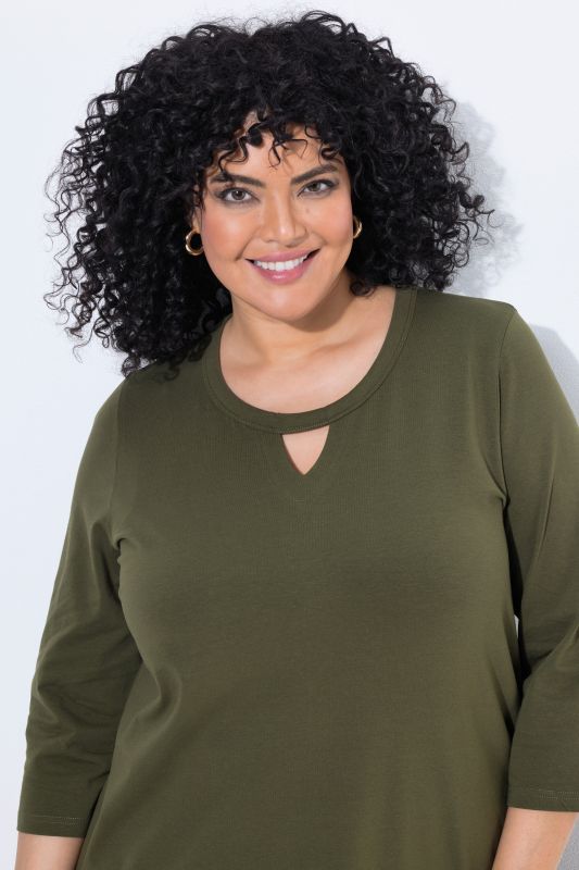 Keyhole Neckline 3/4 Sleeve MV Tee
