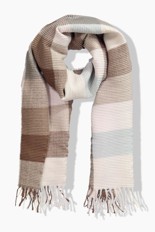 Pleated scarf