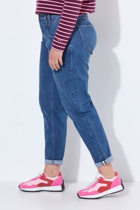 Carrot jeans
