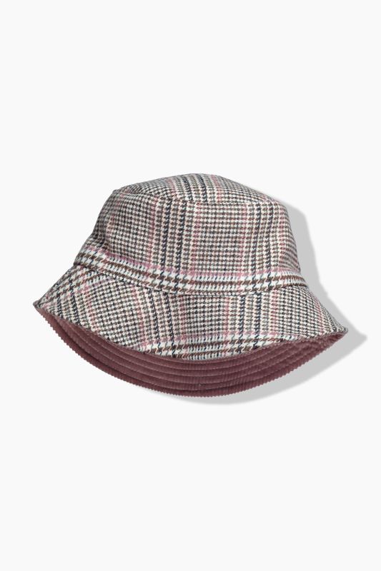 Reversible bucket hat