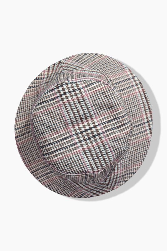 Reversible bucket hat
