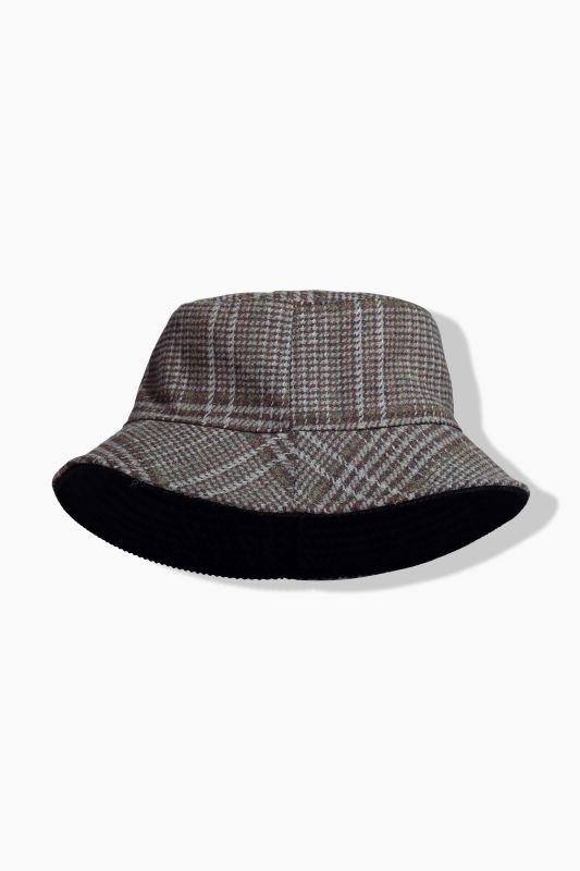 Reversible bucket hat