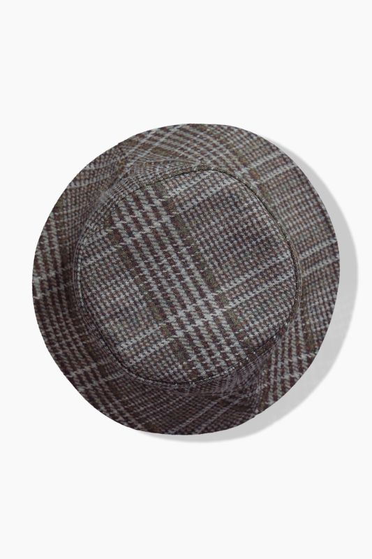 Reversible bucket hat