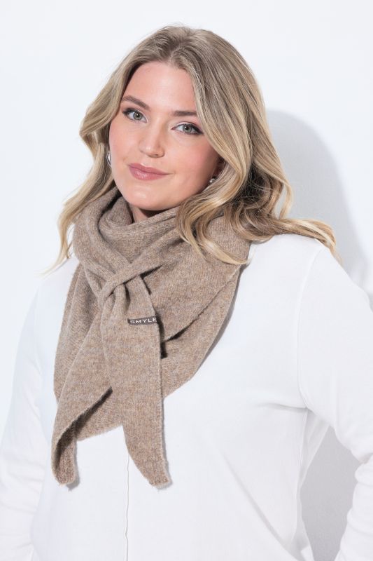 Knitted scarf