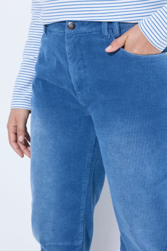 Enzyme-Washed Stretch Fit Corduroy Pants