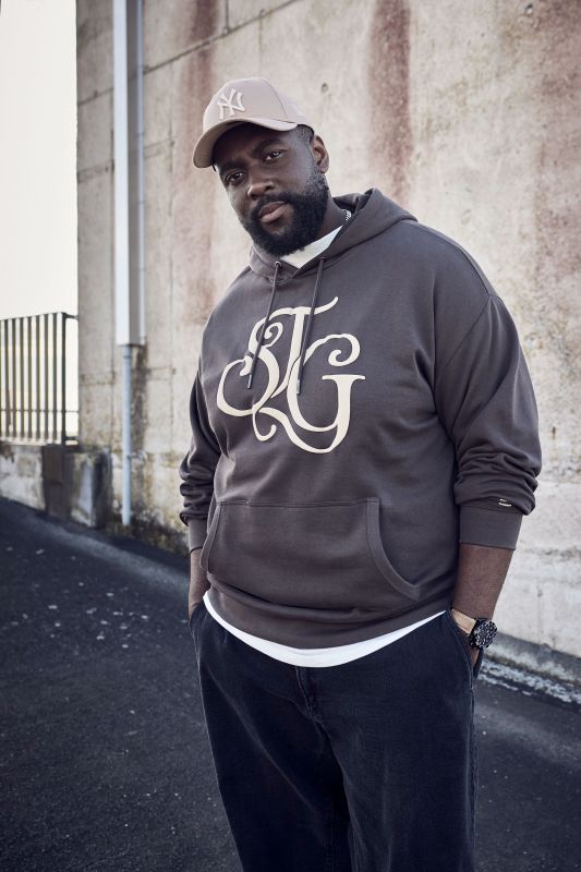 STHUGE hoodie