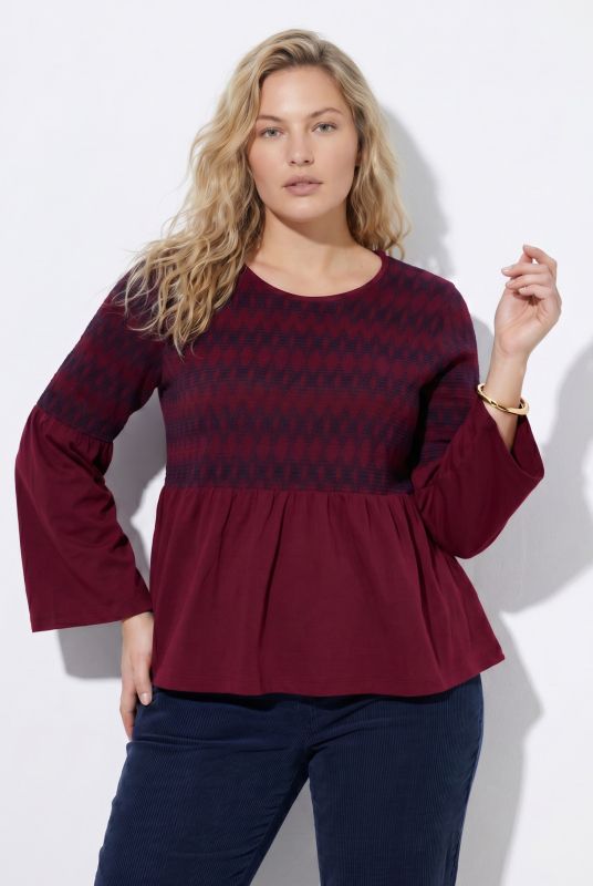 Блуза с еластична част на бюста