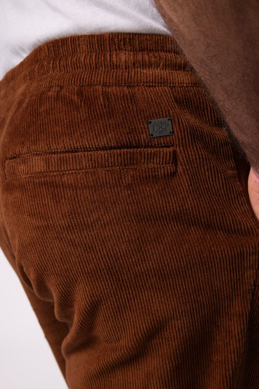 Corduroy trousers, modern fit, elasticated waist
