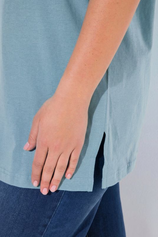 Basic V-Neck Relaxed Fit Short Sleeve Tee