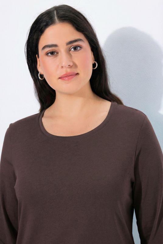 Basic Round Neck Long Sleeve Slim Fit Cotton Tee