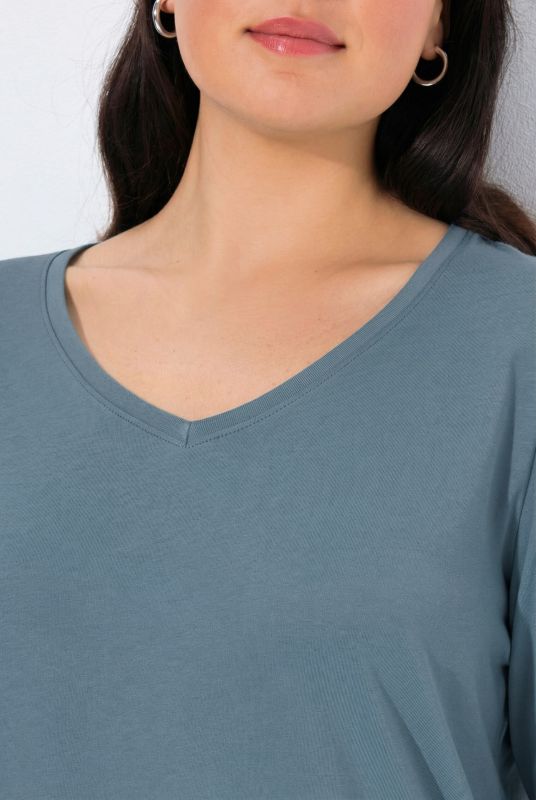 V-Neck Long Sleeves Slim Fit Cotton Knit Tee