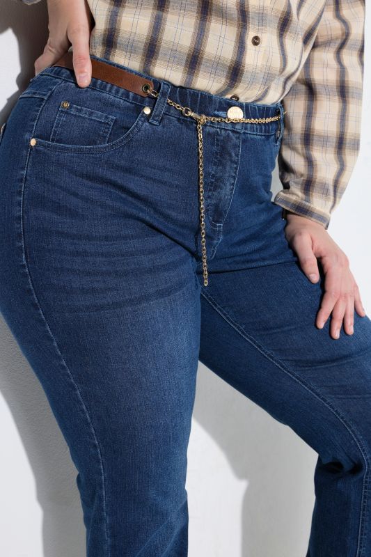 Stretch Fit Comfort Waist Bootcut Jeans