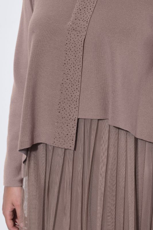 Asymmetric Rhinestone Studded Pointed Hem Sweater