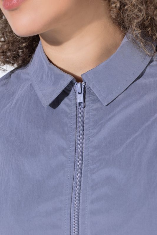 Collared Long Sleeve Zip-Up Blouse