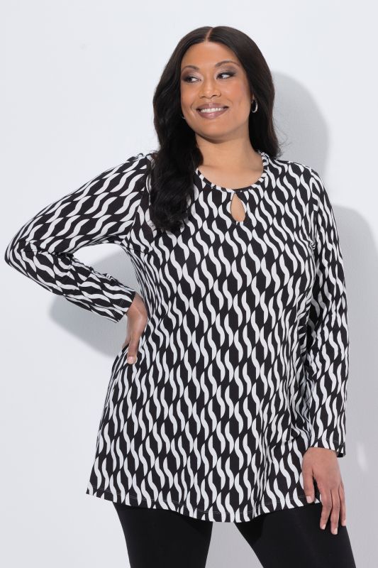 Graphic Print Keyhole Neckline Knit Tunic