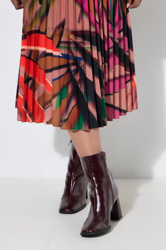 Allover Pleated Leaf Print Lavalliere Collar Dress