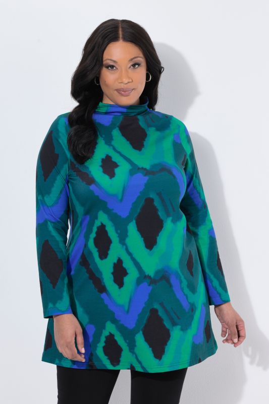 Graphic Print Turtleneck Tunic Blouse