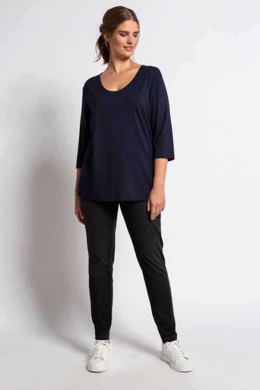 Silky Stretch Rounded V-Neck Stretch Knit Top