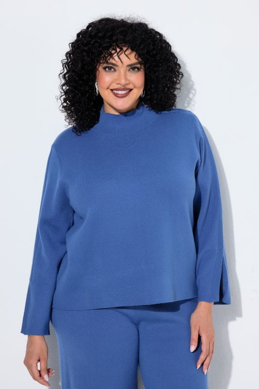 Fine Knit Turtleneck Sweater