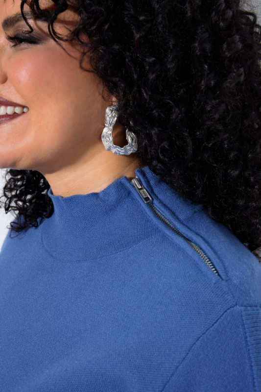 Fine Knit Turtleneck Sweater