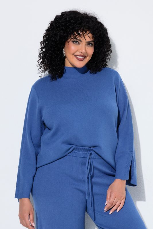 Fine Knit Turtleneck Sweater