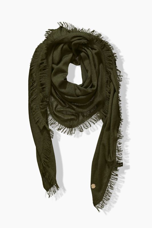Triangle scarf