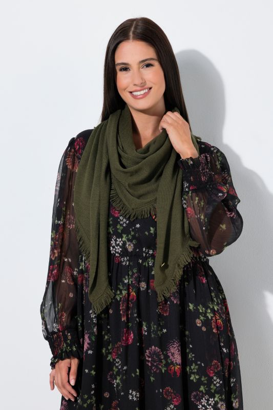 Triangle scarf