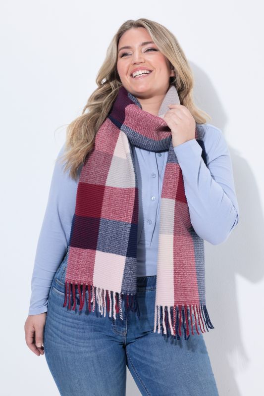 Pleated scarf