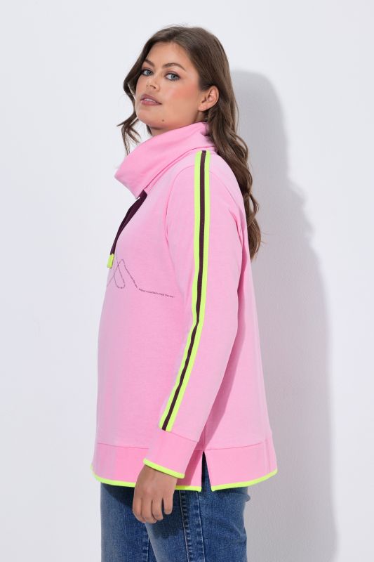 Sporty Mountain Motif Turtleneck Sweatshirt