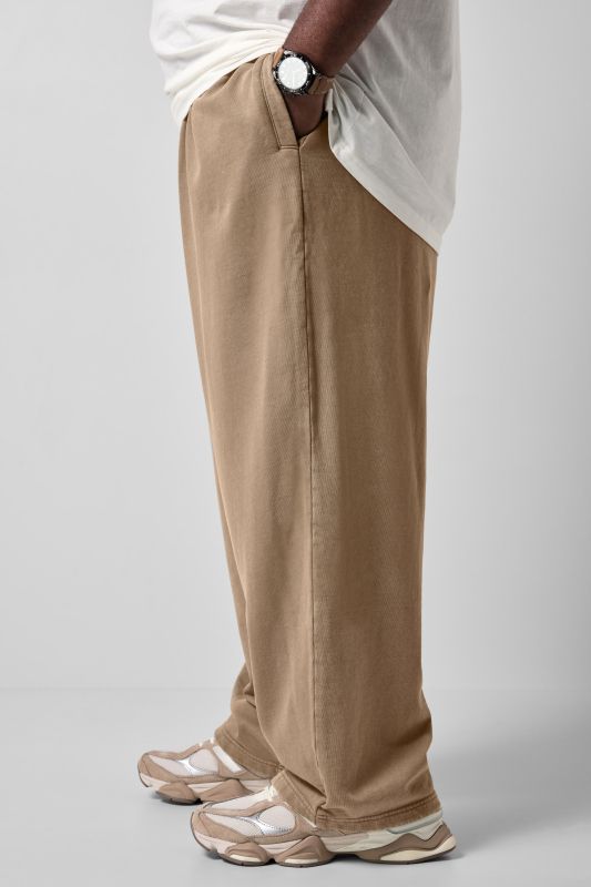STHUGE sweatpants