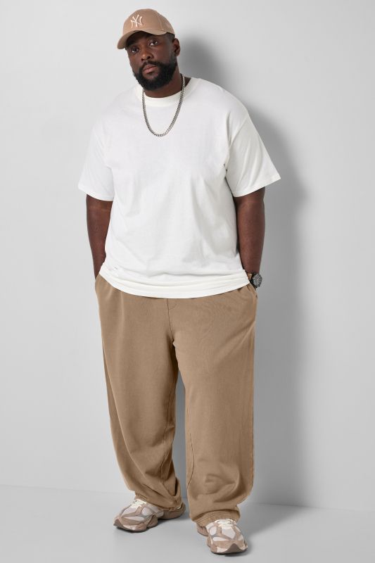 STHUGE sweatpants
