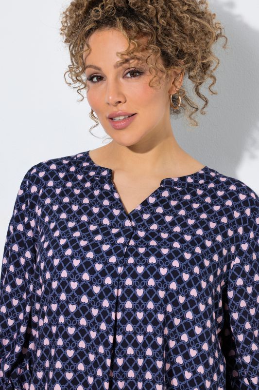 Geometric Heart Print 3/4 Sleeve Blouse